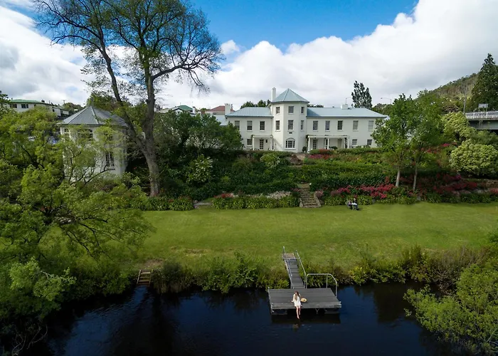 The Woodbridge Waterfront Rooms