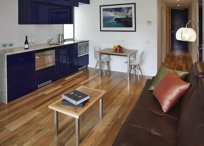 Salamanca Wharf Hotel